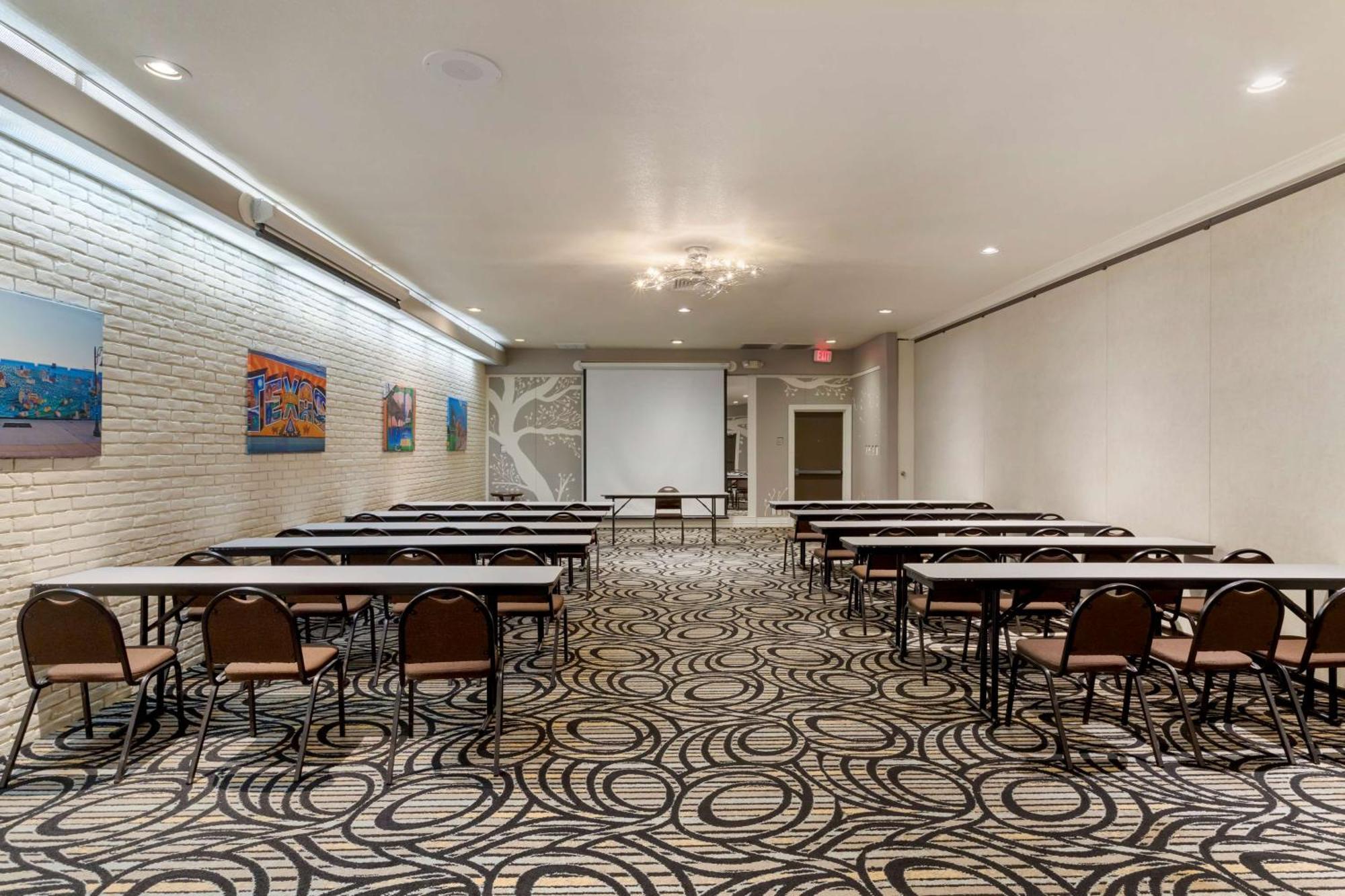 Aiden Austin City Hotel Exterior photo